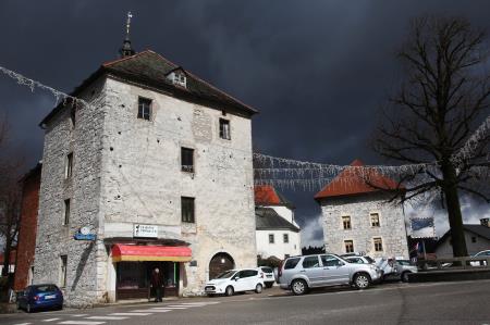 Življenje z vodo; Cerknica