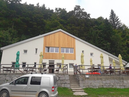 planinski_dom_na_sviscakih-vir_pd_sneznik_ilirska_bistrica