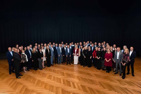 Razvojni dnevi občin 2025, skupinska fotografija udeležencev 