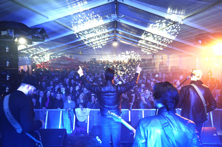 VESELI DECEMBER ROCK N BAND  10 FOTO LJUBO VUKELIČ