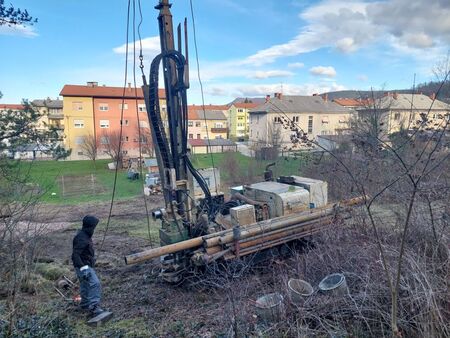 Z vrtanjem do podrobnih geoloških in hidroloških ugotovitev