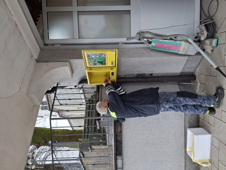 Nameščanje naprave