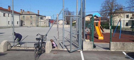 b345d769d7b792af6141f9d5c255b0a3